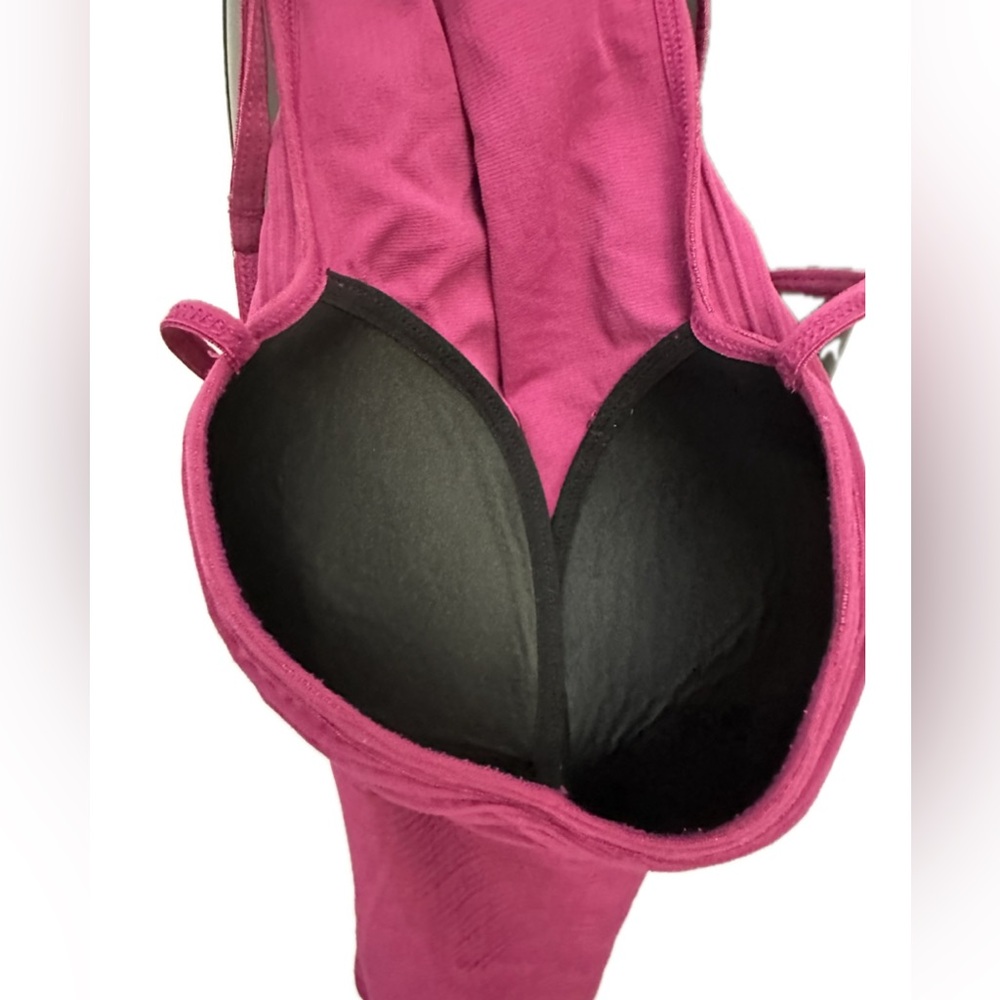 BEBE | M/L Fitted Bodycon Ribbed Dress - Adjustable Straps & Built in Bra Cups - Picture 4 of 14